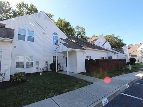 2nd image of 103 Wexford Ct