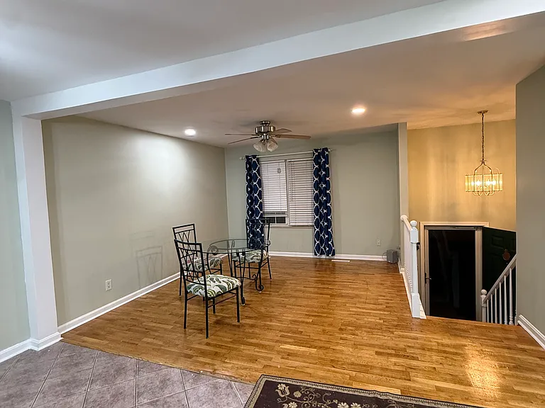10114 Tyler Ct — Photo 23