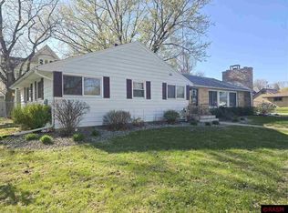 604 1st Ave S, Sleepy Eye, MN 56085