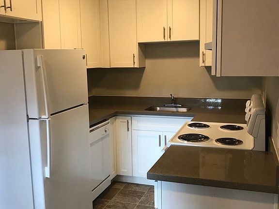 3rd image of 5529 Boston Ave SW APT A2