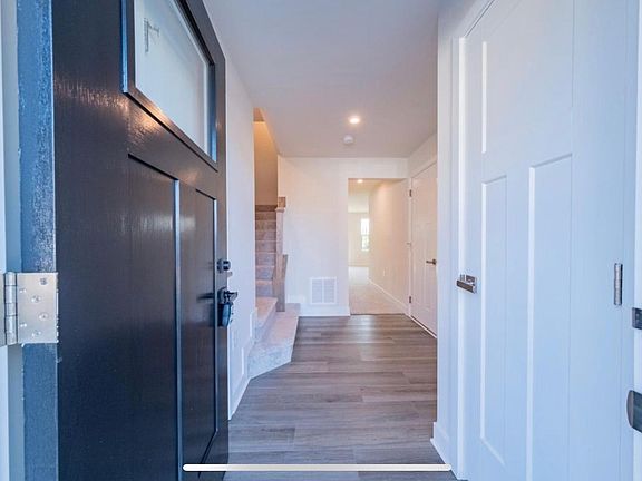 3rd image of 309 W 20th St