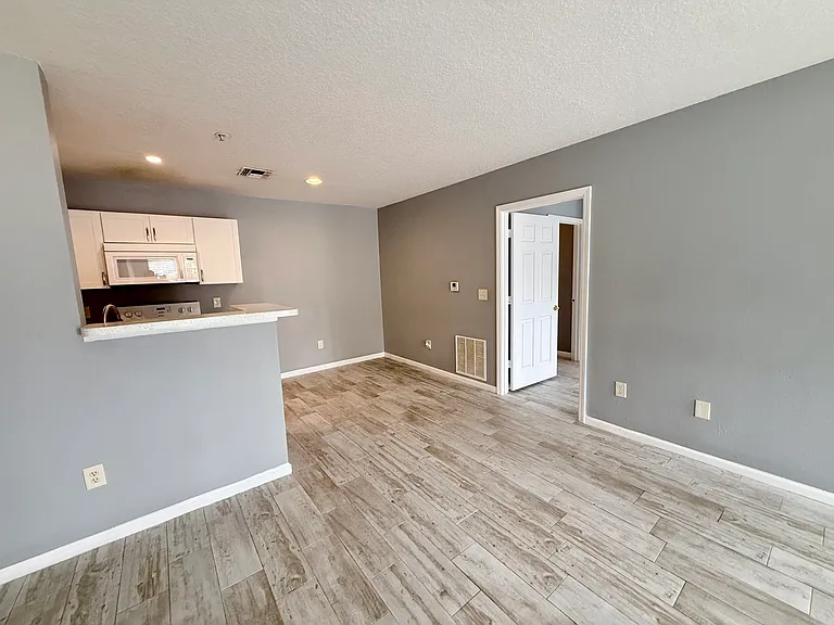 4368 S Kirkman Rd #205 — Photo 7