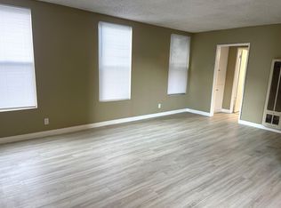 2332 N Ontario St APT D, Burbank, CA 91504