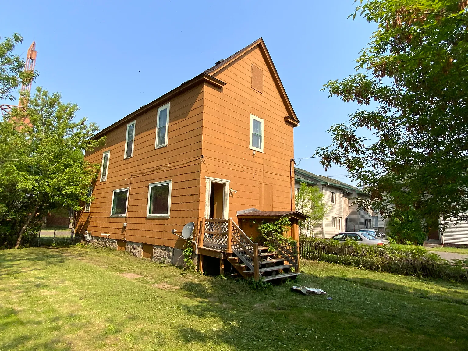 1410 John Avenue — Photo 2