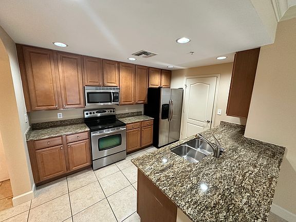4th image of 808 3rd Ave W Suite 605
