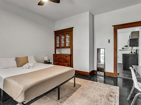 2nd image of 423 S Grand Ave #3
