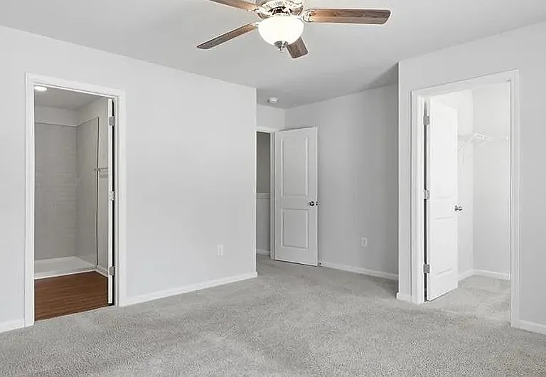 137 Village Green Dr — Photo 9