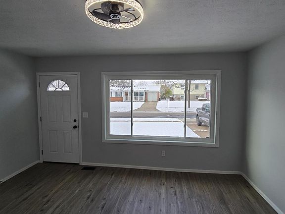 5th image of 11518 Raphael Pl