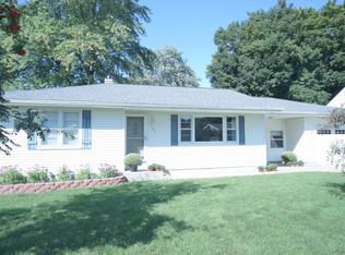 131 N East St, Kent City, MI 49330