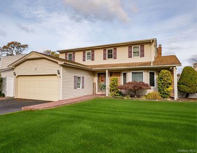 17 Lowery Avenue, Lake Grove, NY, 11755