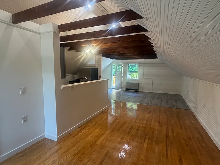 138 Main St #5 — Photo 5