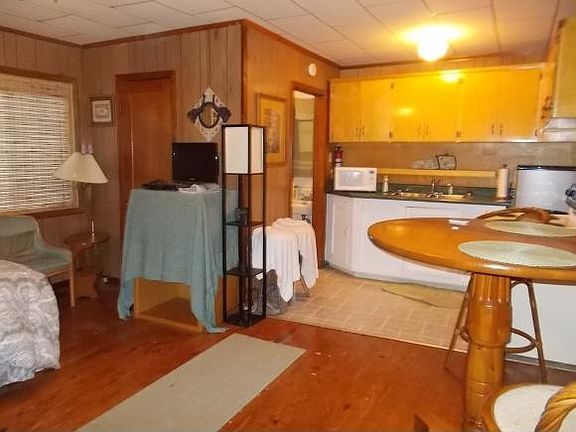 3rd image of 2343 Norman Way