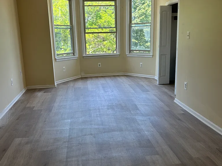 2213 N 33rd St #2 — Photo 1