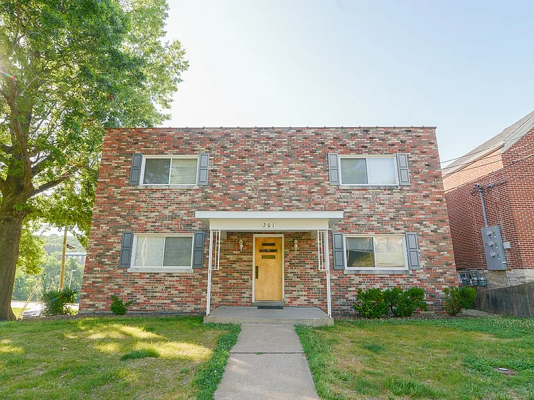 1002 E Capitol Ave #9 — Photo 11