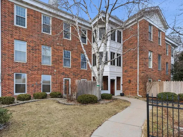 2820 Marshall Ct Unit 3, Madison, WI 53705