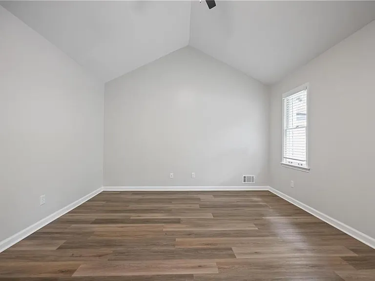 410 Hickory Walk — Photo 13