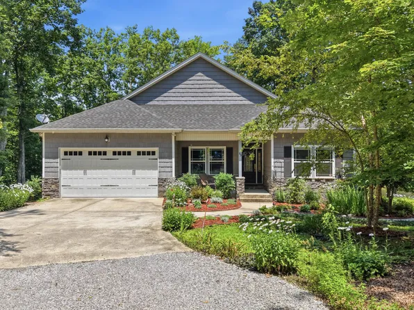 33 Eagle Nest Rd, Graysville, TN 37338