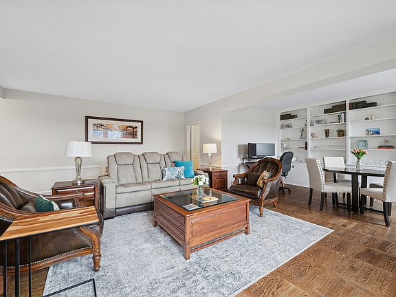 2nd image of 1585 Ridge Ave APT 611