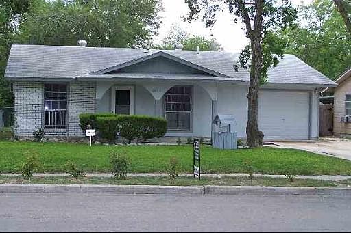 1st image of 6042 CASTLE QUEEN DR