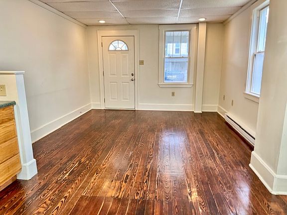 626 E. Middle St, Lower - Liv RM