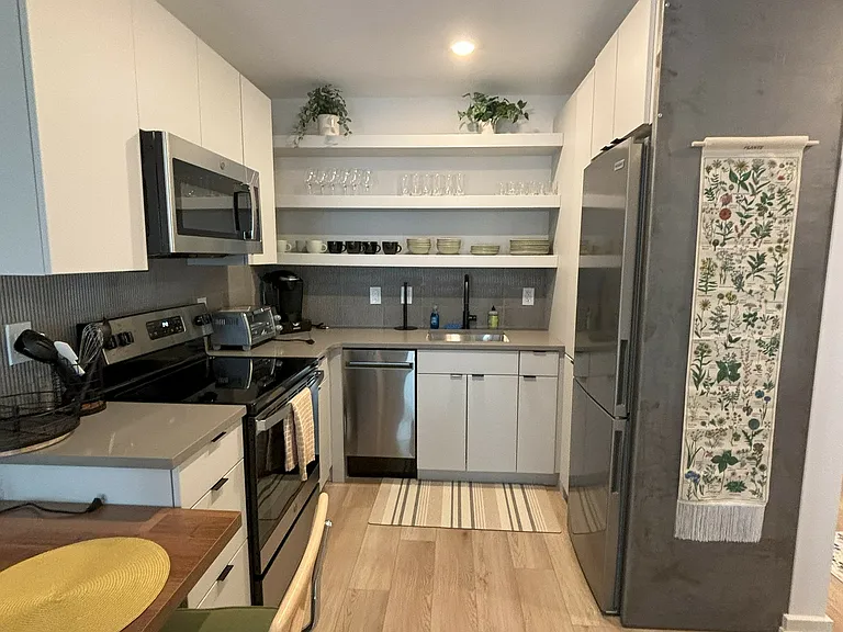 Furnished Kitchen