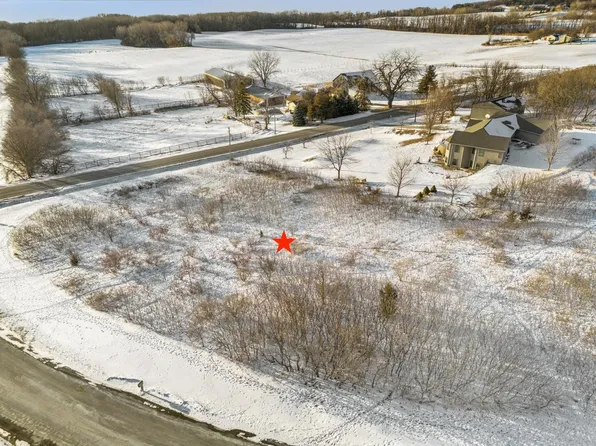 N5571 Mapleview Ln, Hilbert, WI 54129