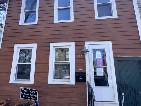 216 Front Street, Schenectady, NY 12305