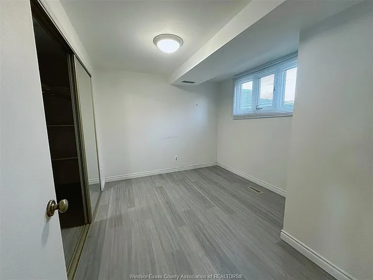 3240 Askin Ave #LOWER — Photo 4