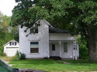 230 W 1st St, Blue Earth, MN 56013