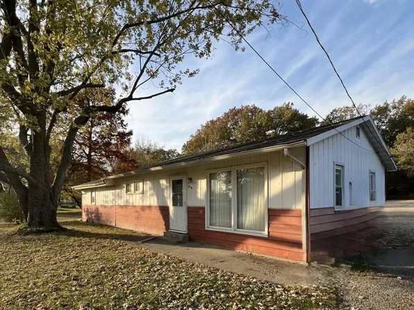 916 W Wyandotte St, Vandalia, IL 62471