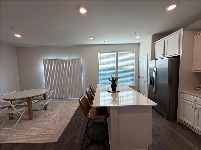1128 Meadowlark Dr — Photo 8