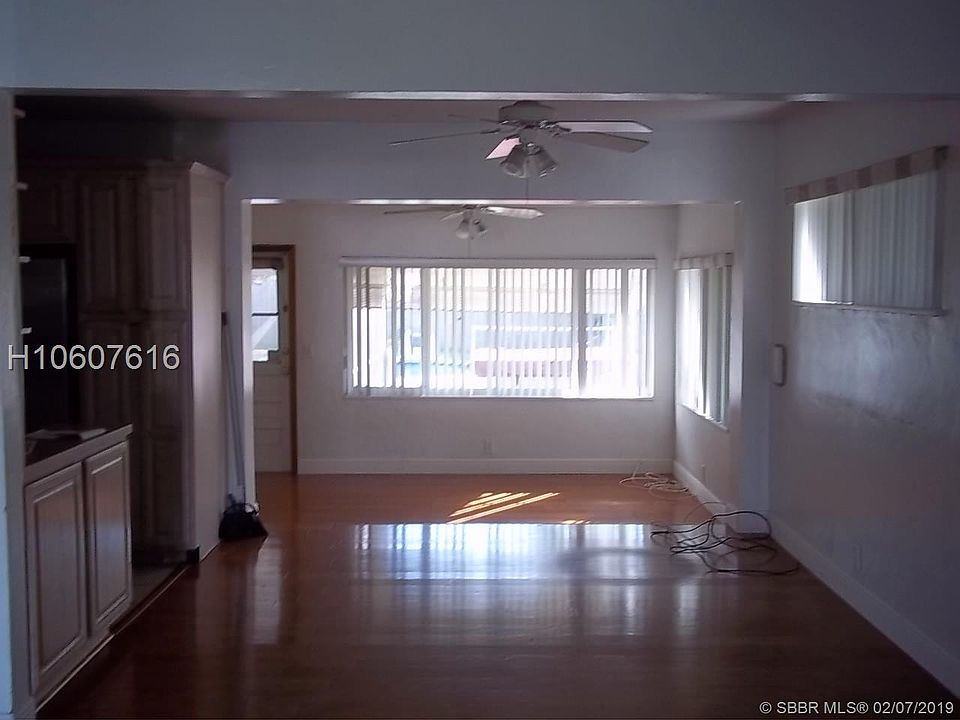 2nd image of 2538 Coolidge St #0