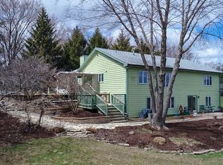 38W010 Pine Rd, St Charles, IL 60175