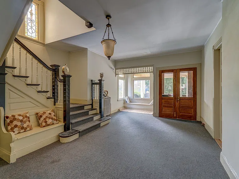 436 Prospect St — Photo 31