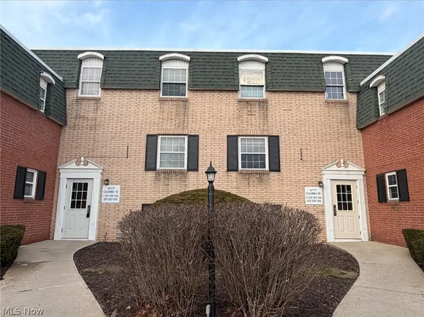 4777 Columbia Rd Unit 203, North Olmsted, OH 44070