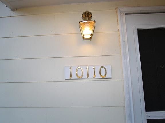 3rd image of 10110 E Upriver Dr