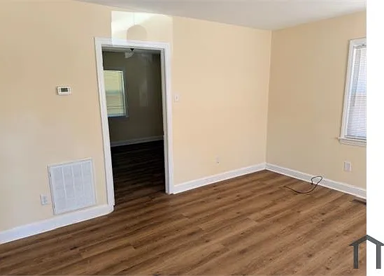 2 bed, 700 sqft, $1,150 — Photo 3