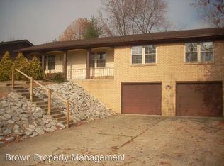 13A Hollandia Dr, Fairview Heights, IL 62208