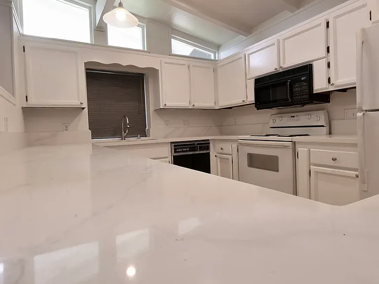 2508 Greenfield Way — Photo 7