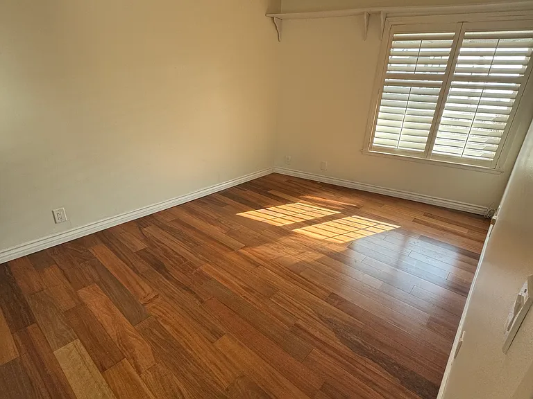 Second bedroom
