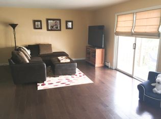 13 Stonehedge Dr, South Burlington, VT 05403