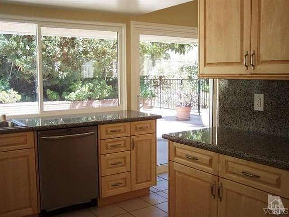 5th image of 4516 Regents Ct