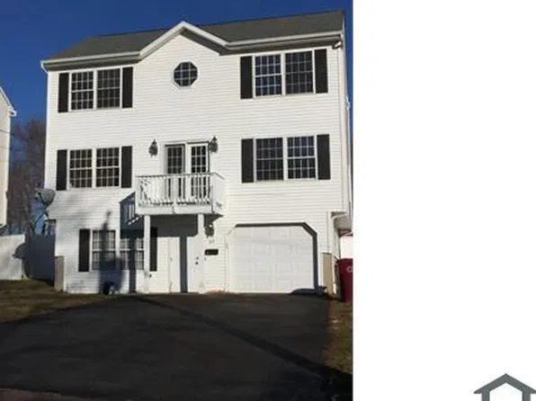 63 Olive St, Naugatuck, CT 06770