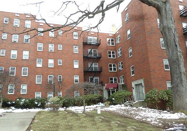 1st image of 2340 Linwood Ave #3A-403A