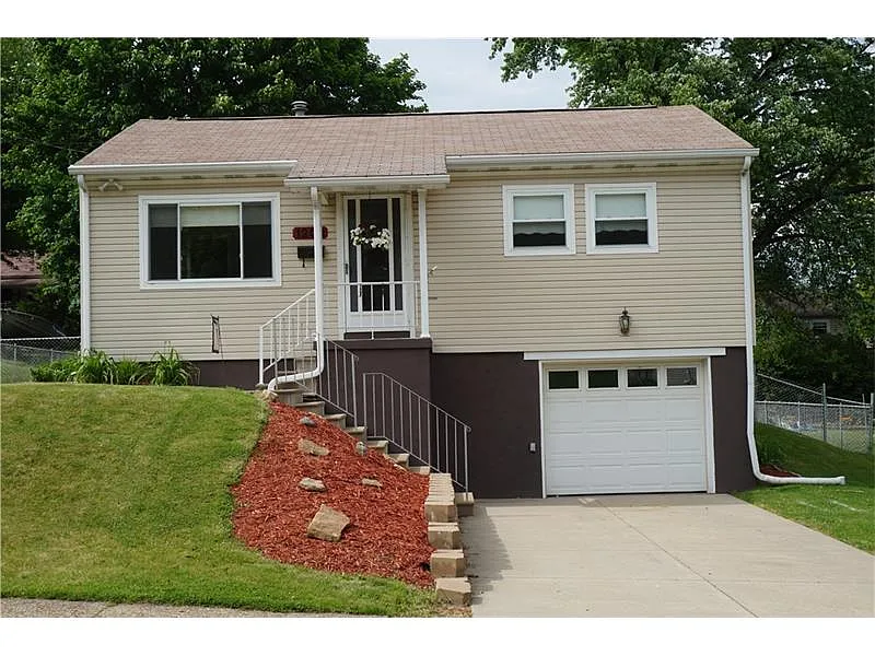 1202 Vermont Ave photo 1