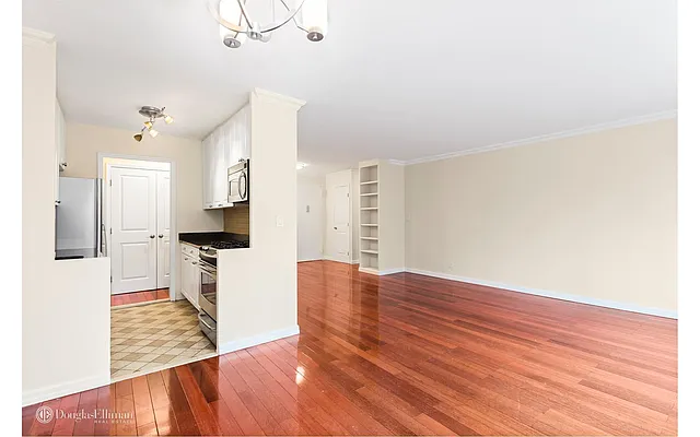 Sold by Douglas Elliman | media 10