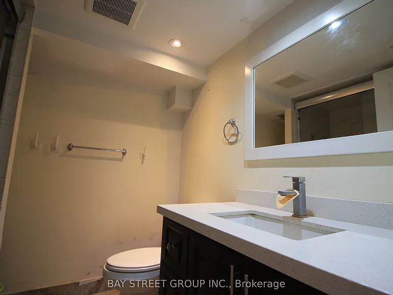 12973 Warden Ave — Photo 12