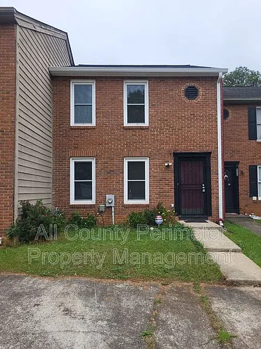 8078 Woodlake Dr Photo 1
