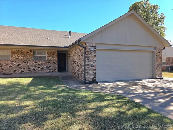 7415 S Elm Ave, Broken Arrow, OK 74011