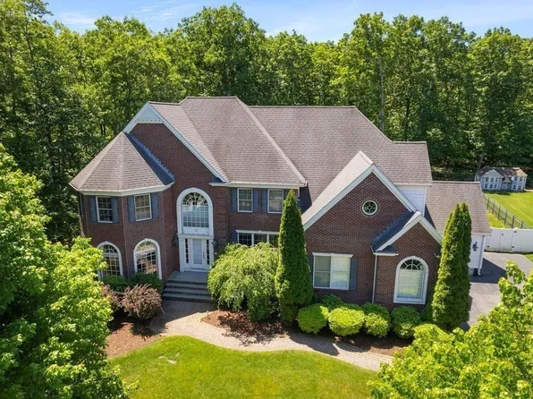 12 Ronald C Meyer Dr, North Attleboro, MA 02760